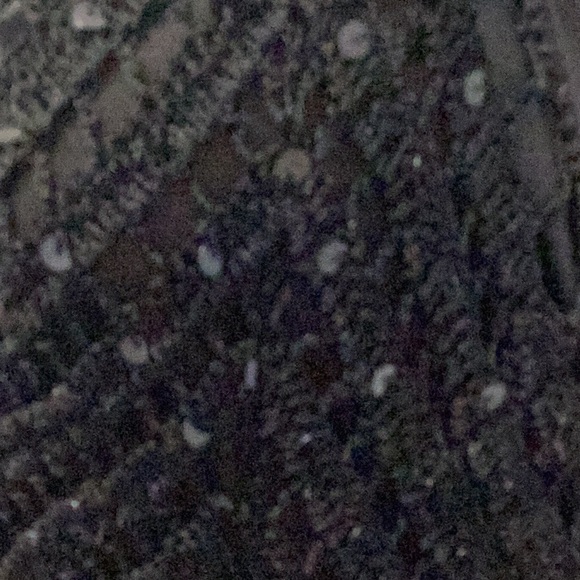 Cool Attitudes Black V-Neck Sleeveless Top - Picture 6 of 9